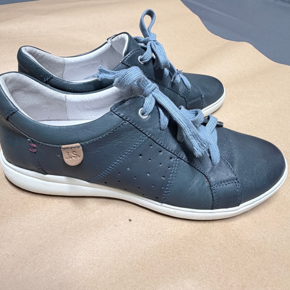 Josef Seibel Women's Teal Leather Sneakers